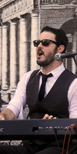 Emanuele, pianista